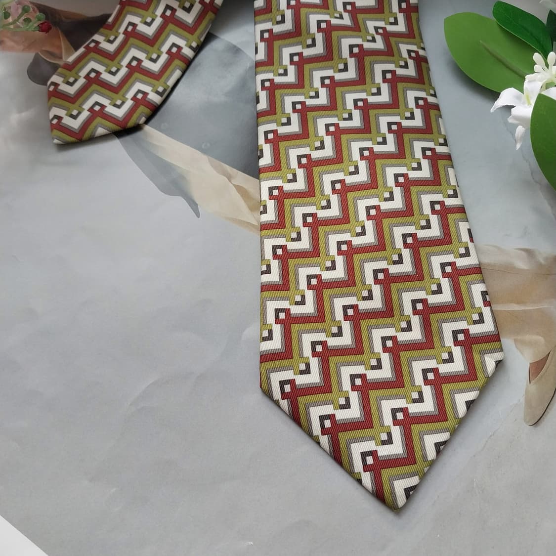 에르메스 실크 그린 패턴 넥타이 8.4cm A+등급 k1662
 상품이미지6