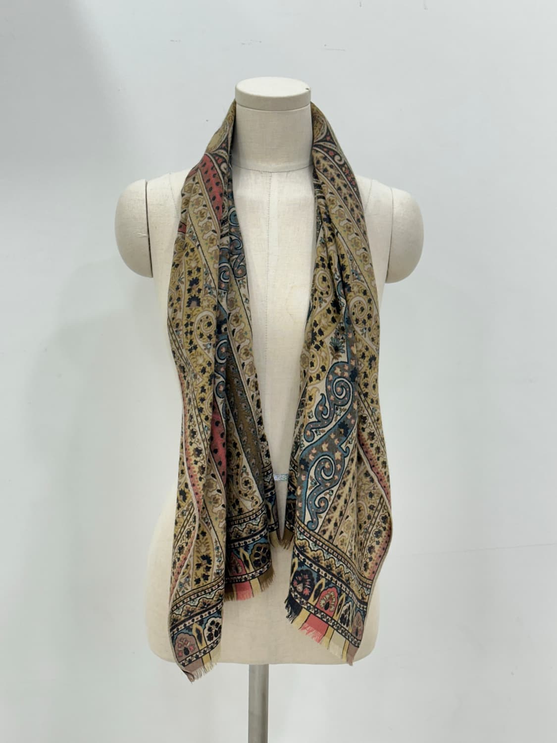 에트로 캐시미어 실크 머플러 상품이미지5