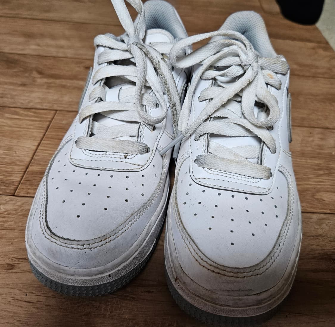 나이키 에어포스 화이트 울프그레이 운동화 스니커즈 상품이미지6