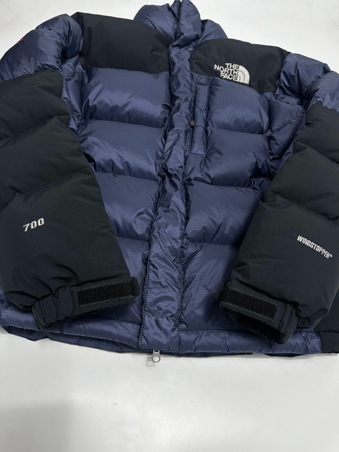 노스페이스 뉴써밋 700 윈드스토퍼 구스다운 패딩 상품이미지3