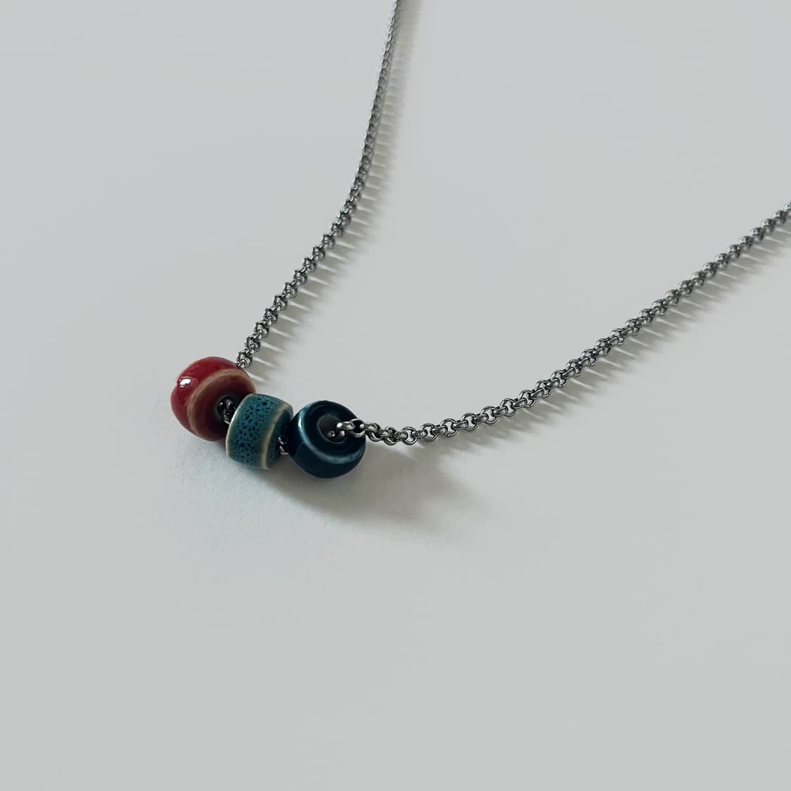 Opscura Colored Pendant Necklace 상품이미지4