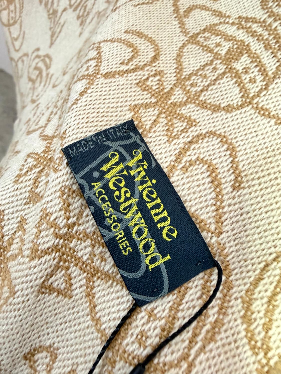 VIVIENNE WESTWOOD 비비안 머플러(Made In Italy) 상품이미지4