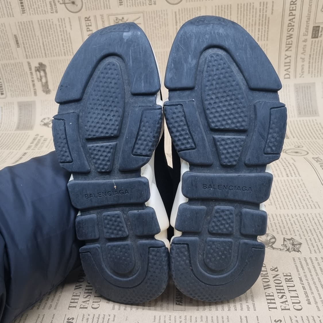 BCG 삭스스니커즈 235 상품이미지3