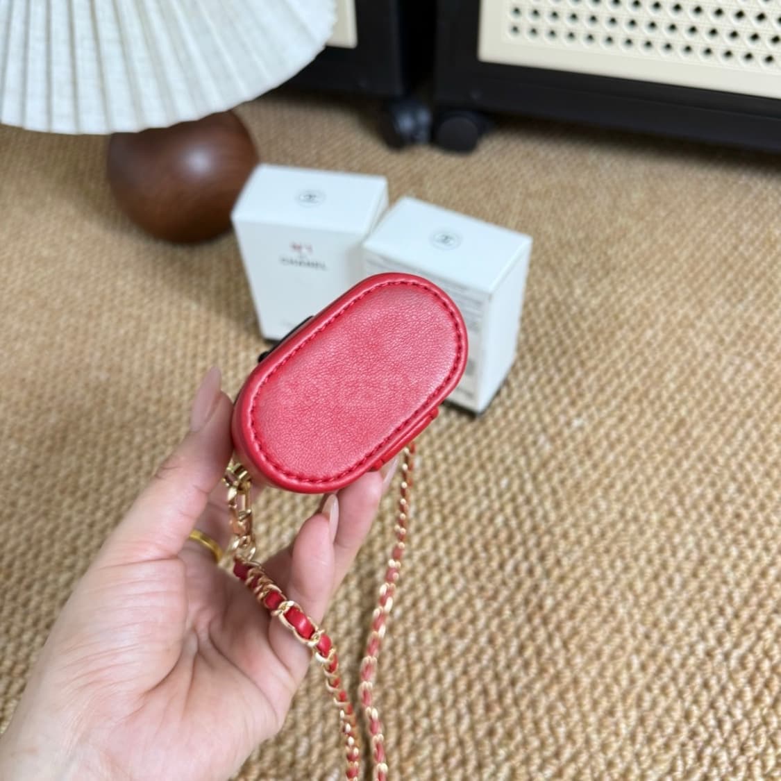 샤넬 뷰티 까멜리아 립파우치 체인백 레드  상품이미지7