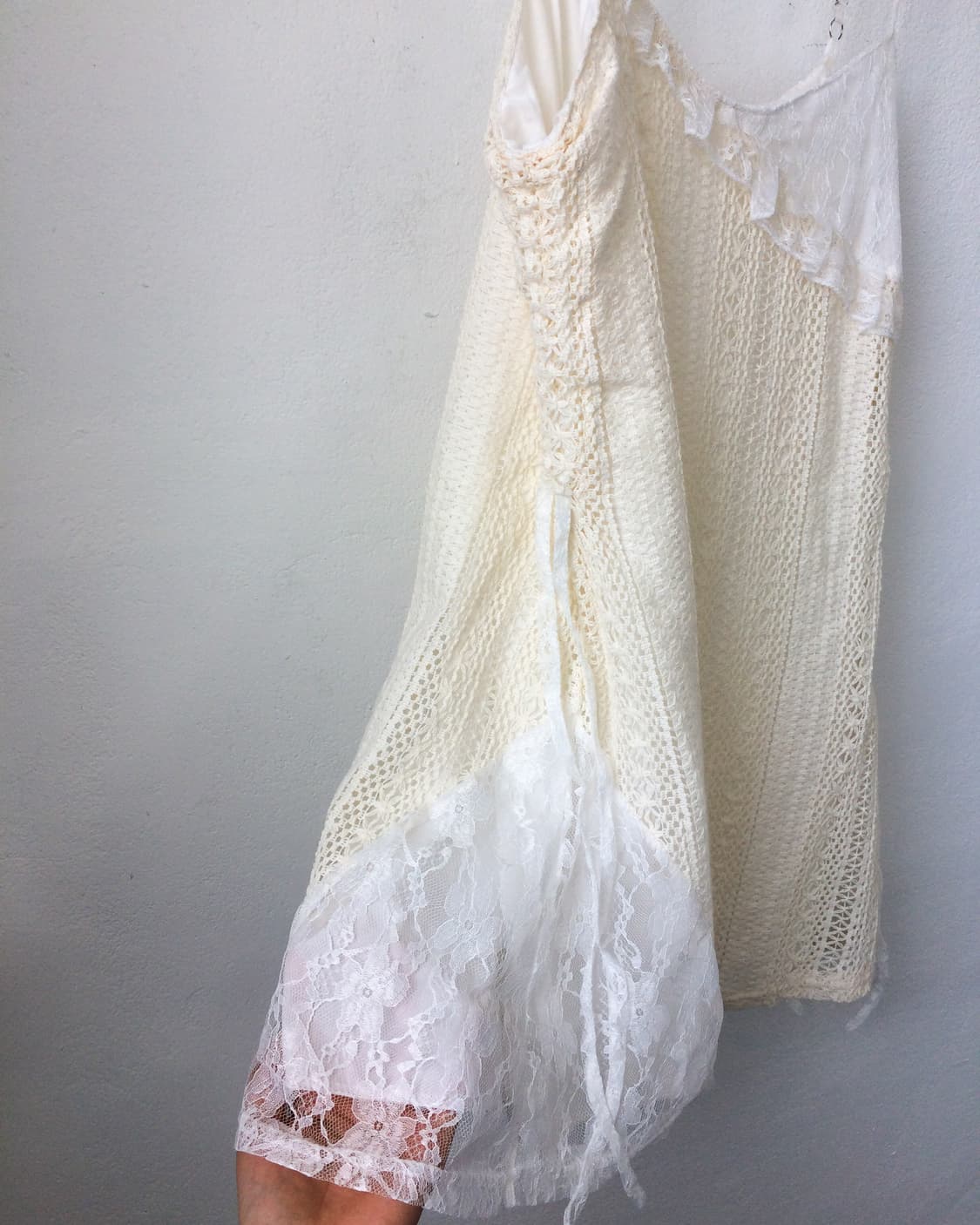 Lace trimming crochet sleeveless 상품이미지3