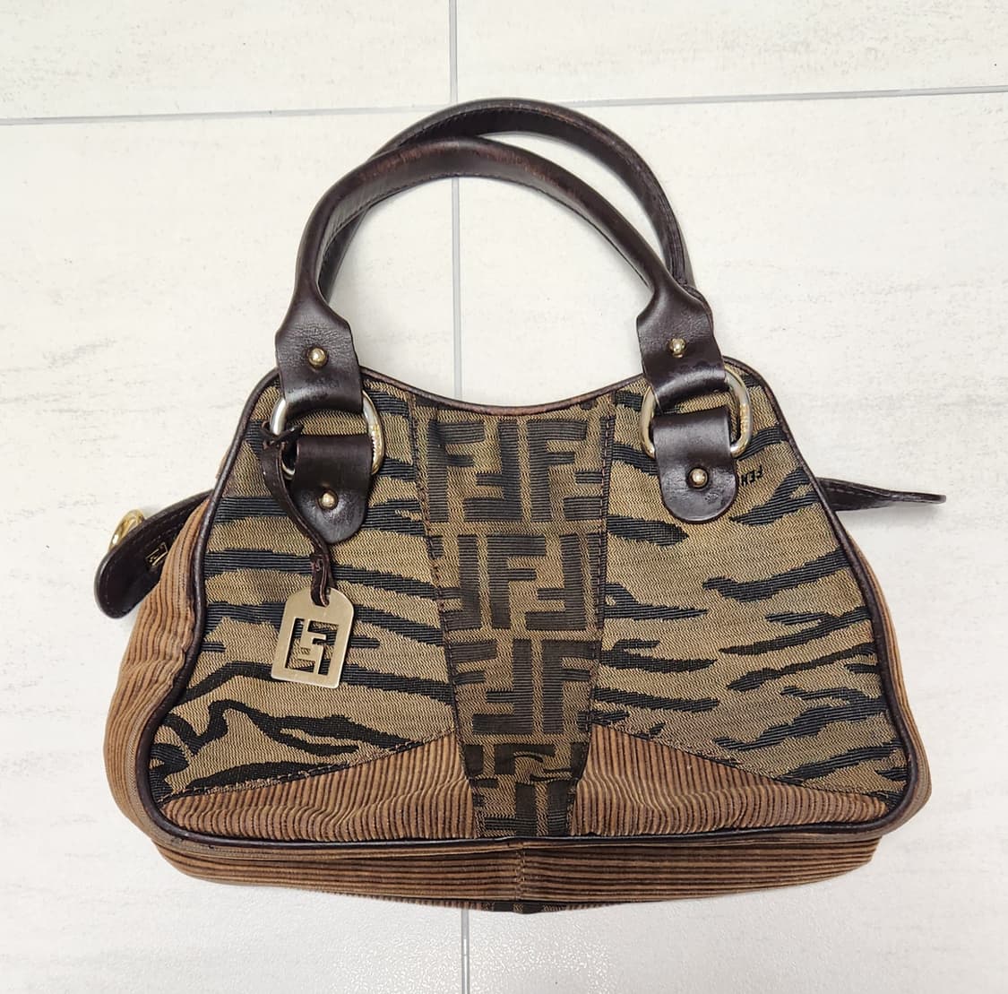 00s 빈티지 펜디 코듀로이 얼룩무늬 호피 숄더백 상품이미지1