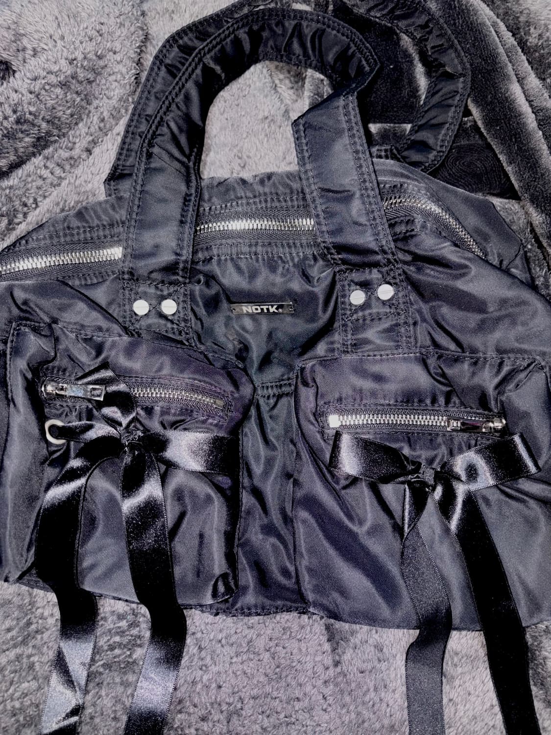 낫노잉 더플백 판매합니다 상품이미지4