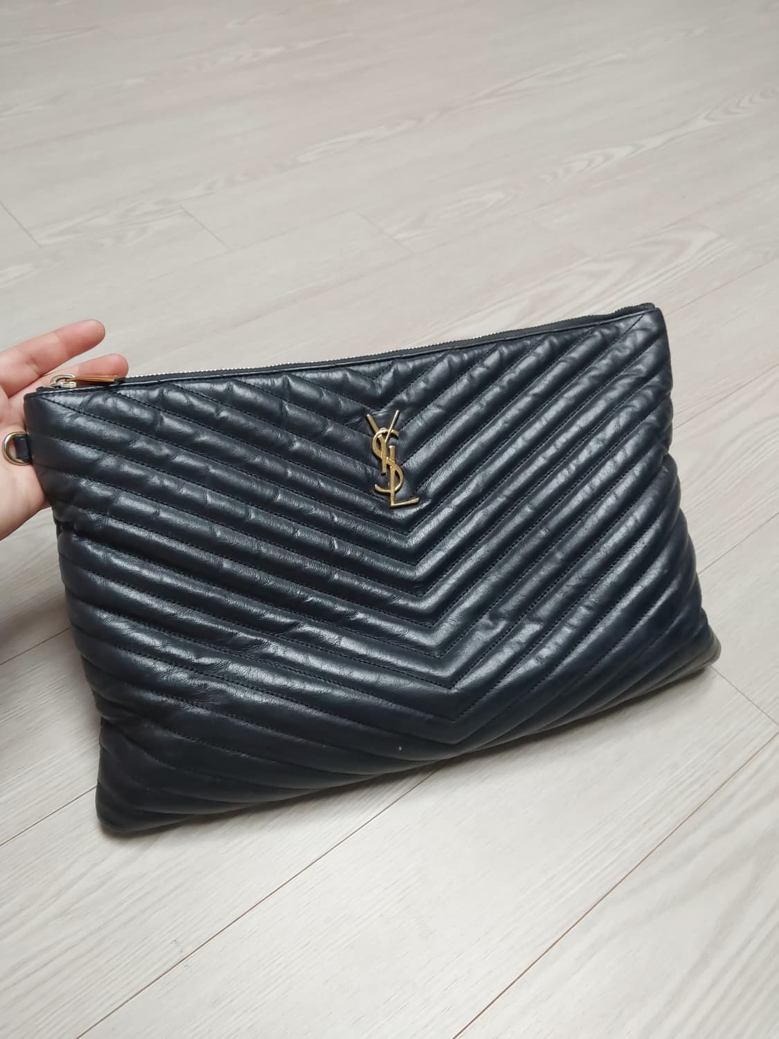 정품 YSL생로랑 레더 클러치 상품이미지1