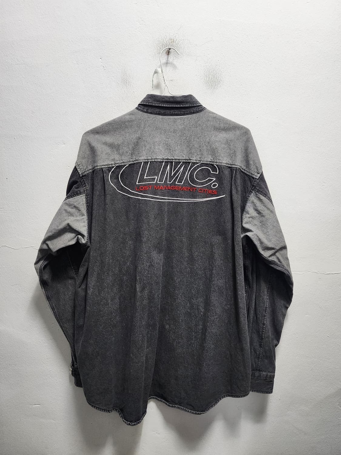 LMC 지퍼디테일 흑청 데님 옥스포드 셔츠 상품이미지2