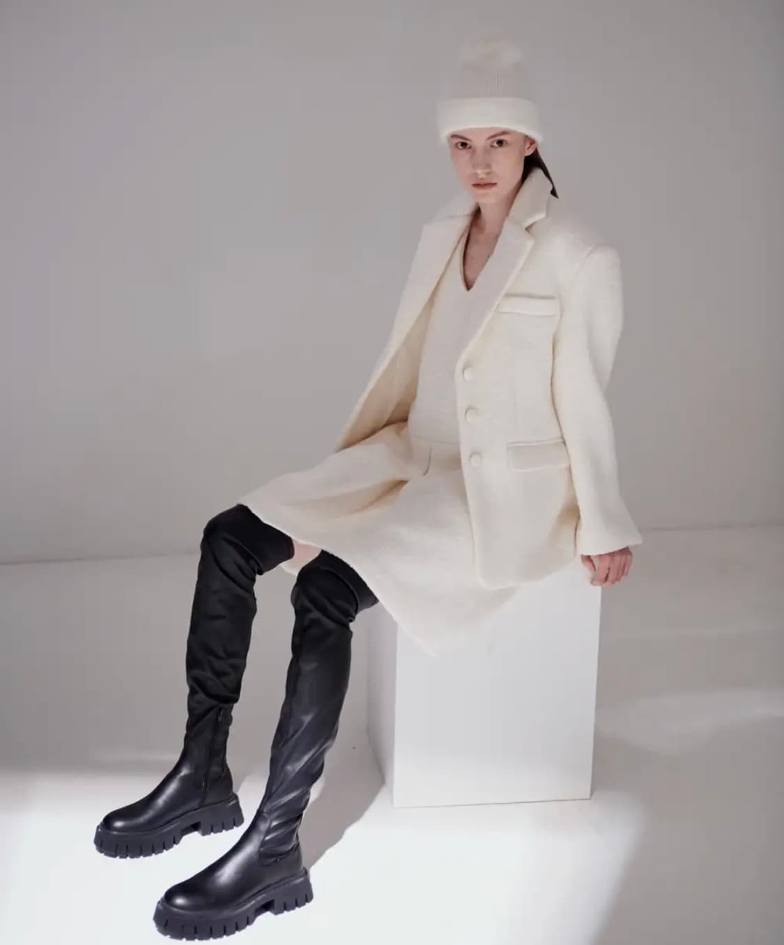 마이스 크림 부클 원피스 상품이미지1