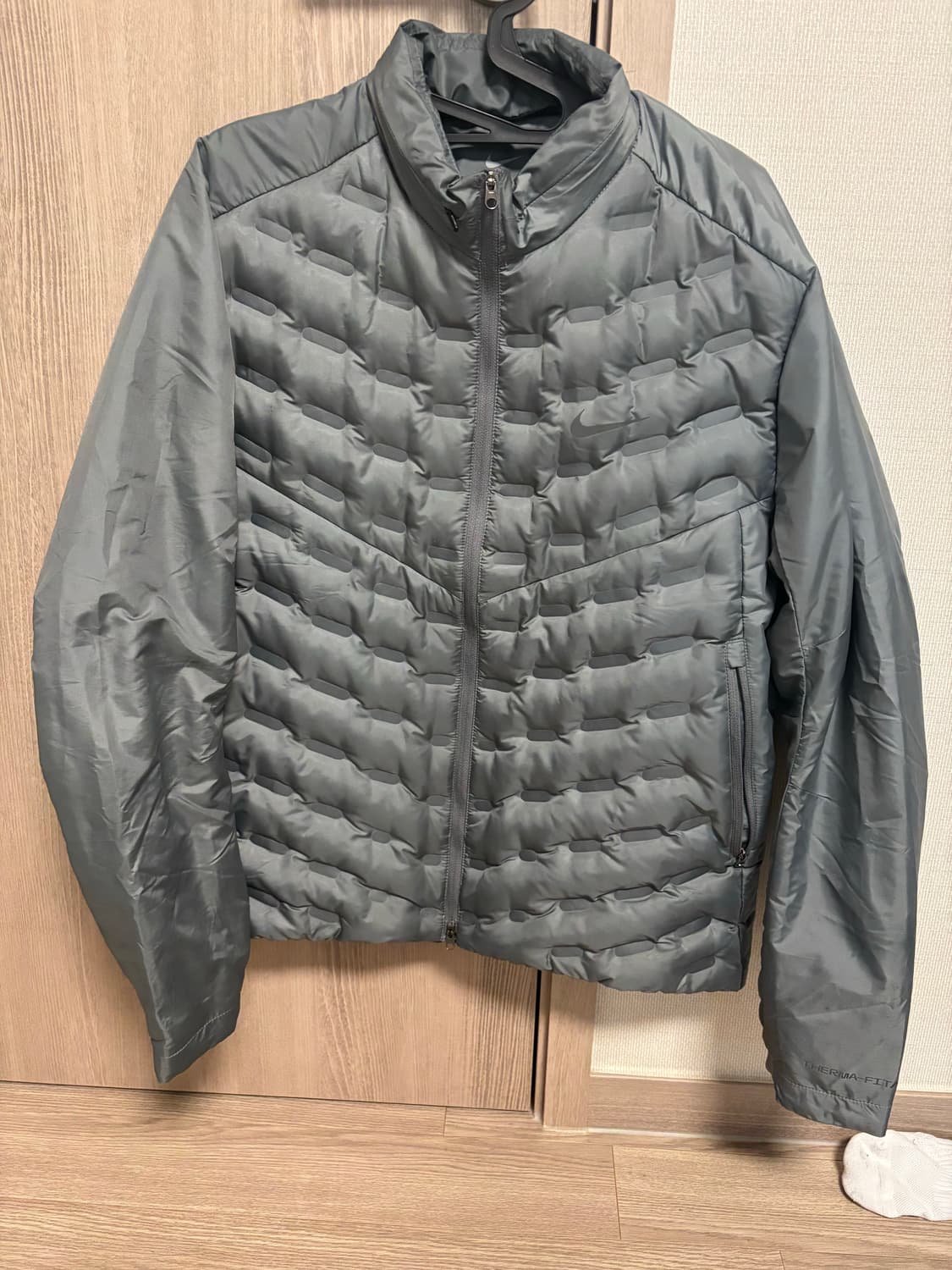 [L] 나이키 써마핏 ADV 에어로로프트 리펠 자켓 스모크 그레이 상품이미지1