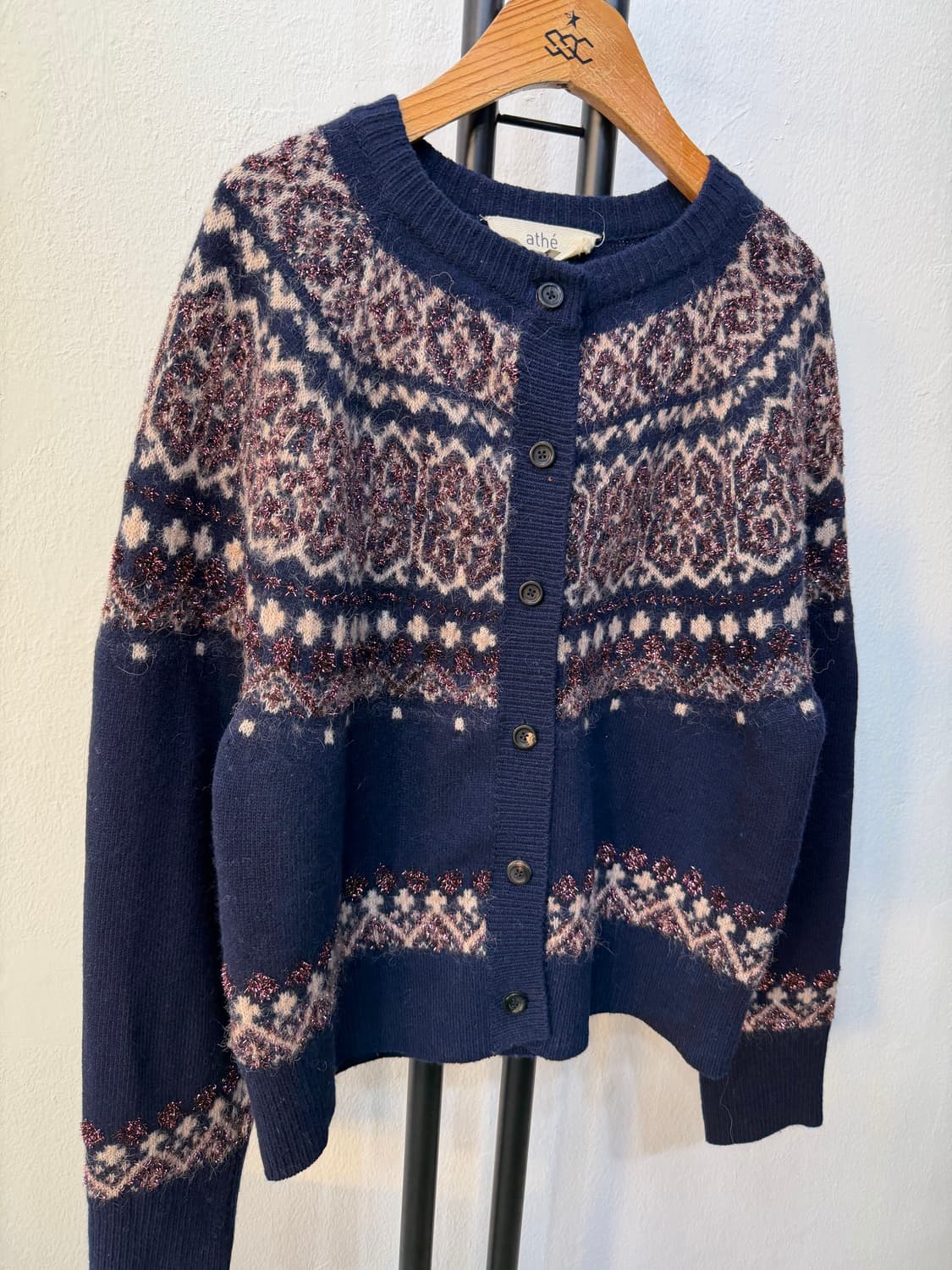 정품) 아떼 바네사브루노 21ss 노르딕 패턴 네이비 가디건 S 상품이미지2