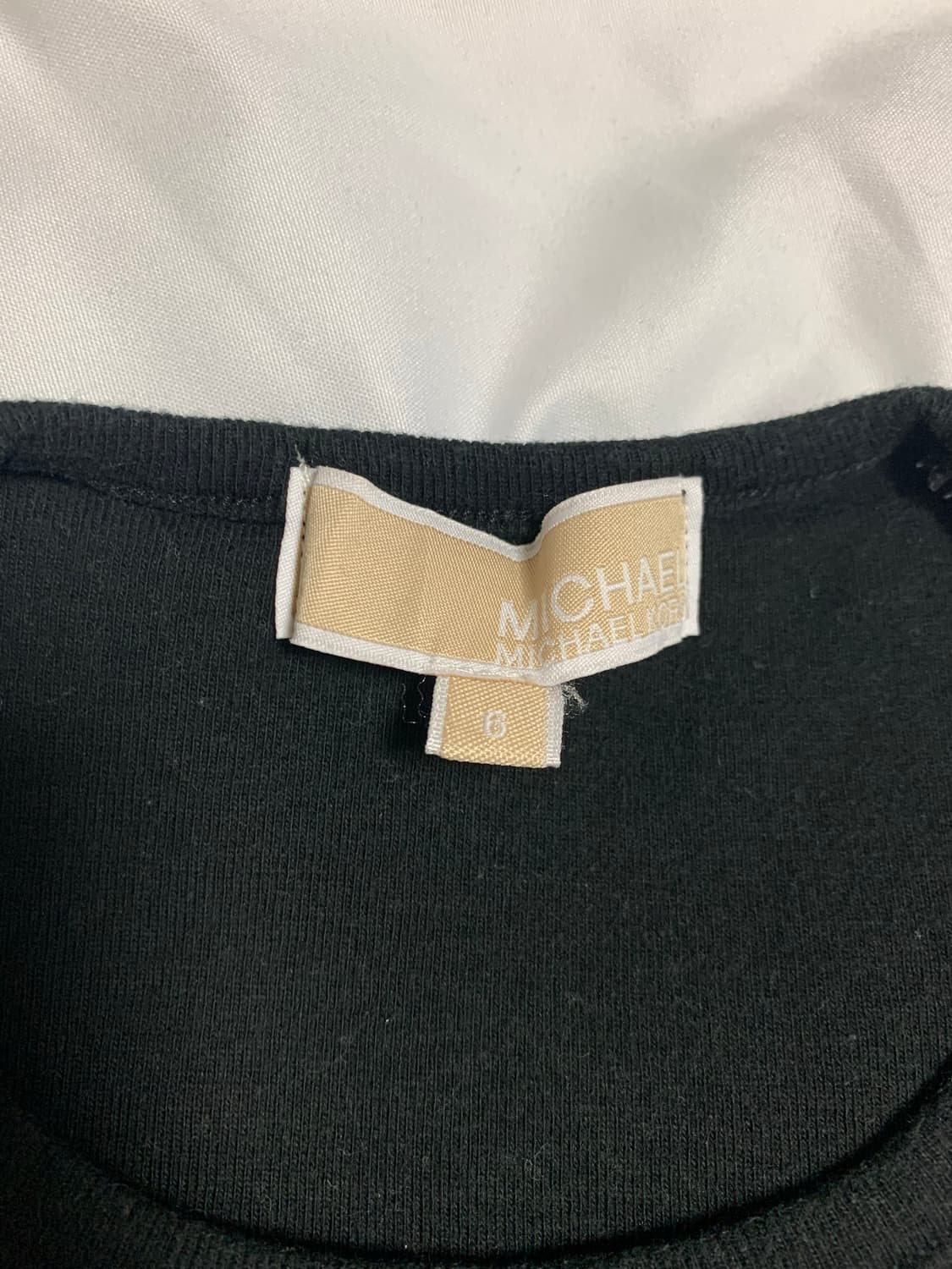 마이클코어스 블랙 무지티 상품이미지4