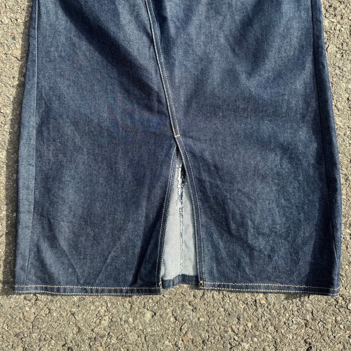 리바이스 엔지니어드 절개 데님 롱스커트 상품이미지4