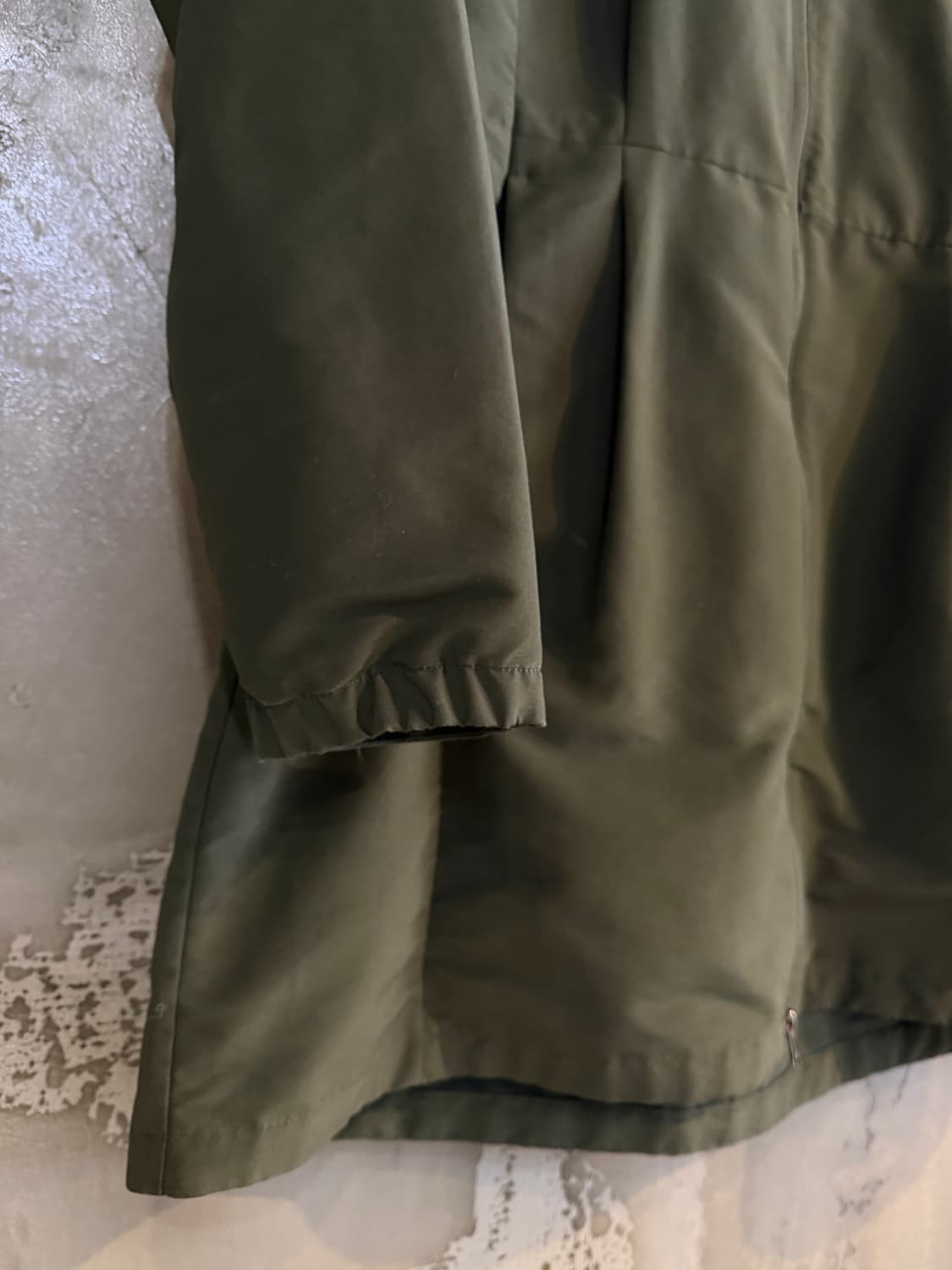 네파 딥카키 바람막이 자켓 105 상품이미지3