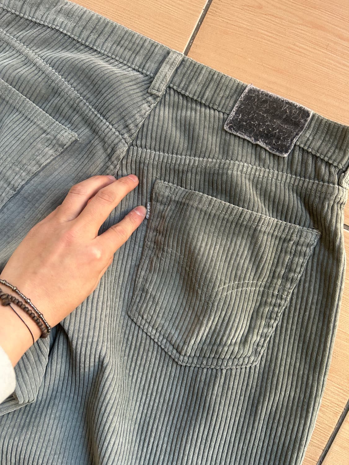 90‘s 리바이스 실버탭 베기 코듀로이팬츠 상품이미지4