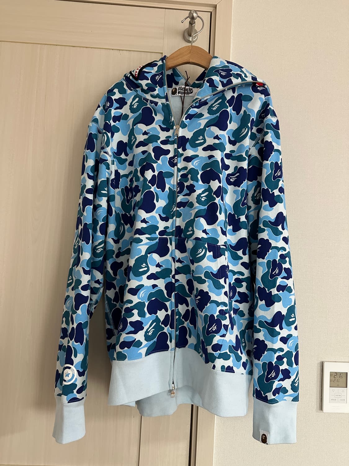 (정품) 베이프 ABC 카모 샤크 풀 집 후드 블루 L 상품이미지1