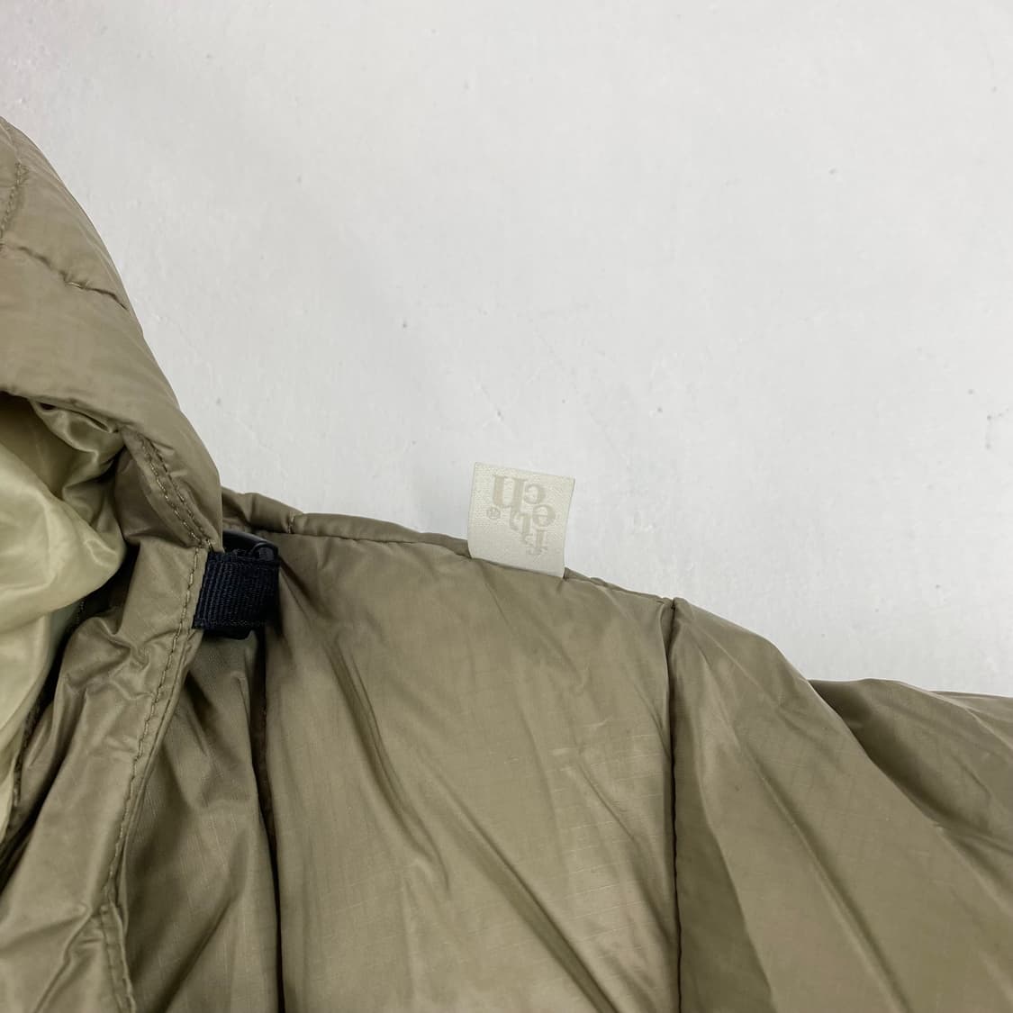 페치선데이 카키 폴리시 구스 다운 아노락 (110) 상품이미지5