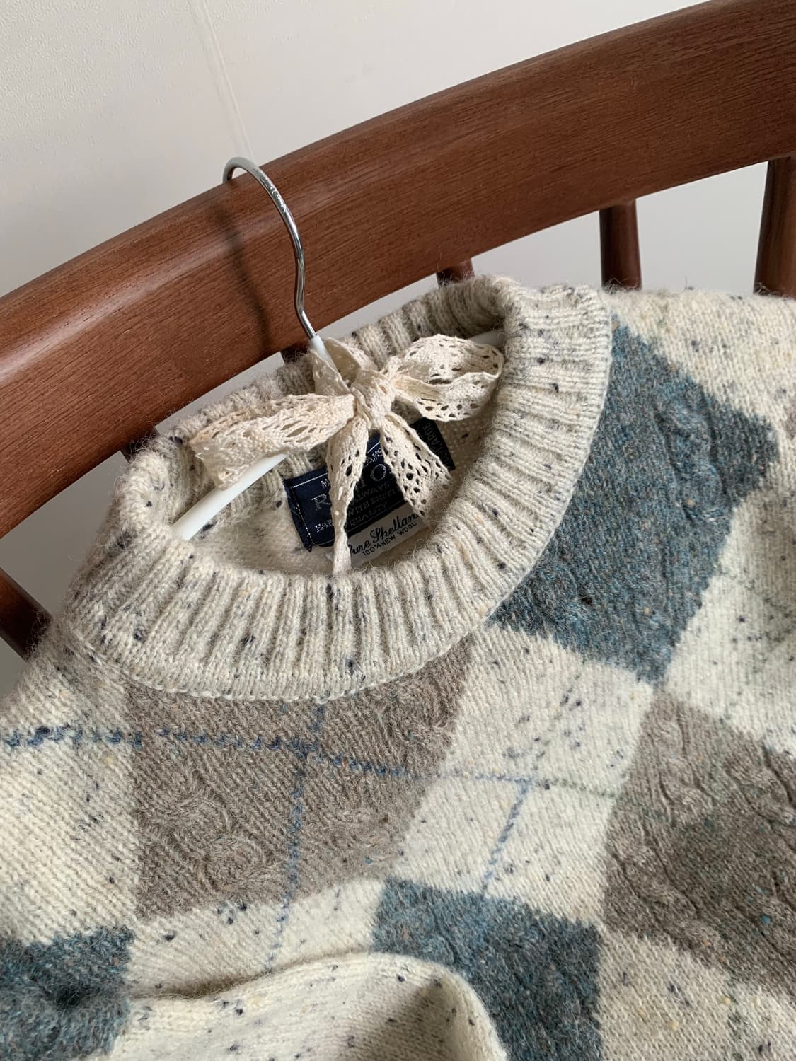 퓨어 울 100 셰틀랜드 쿠앤크 보카시 아가일 니트 상품이미지2