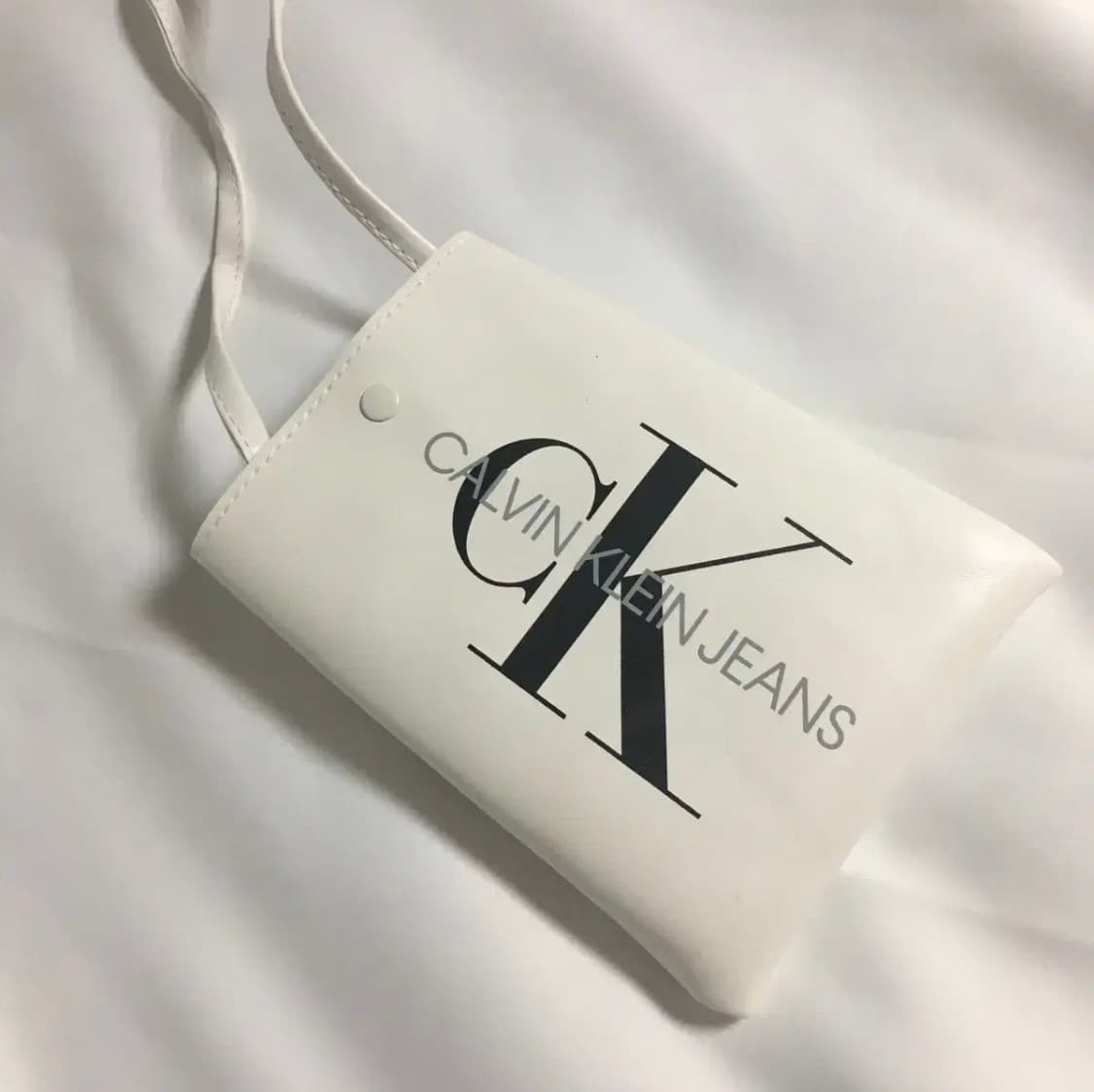 CK 로고 미니백 상품이미지1