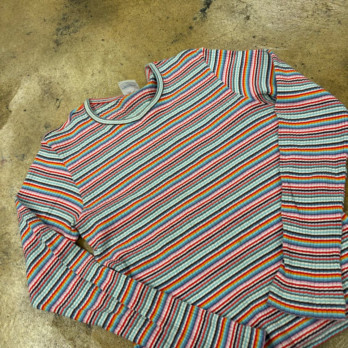 오일릴리 레인보우 스트라이프 단가라 라운드넥 긴팔 티셔츠 상품이미지1