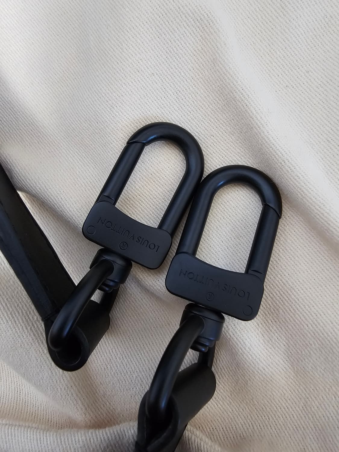 루이비통 토리옹 삭플라NV 토트백 크로스백 신형 상품이미지8