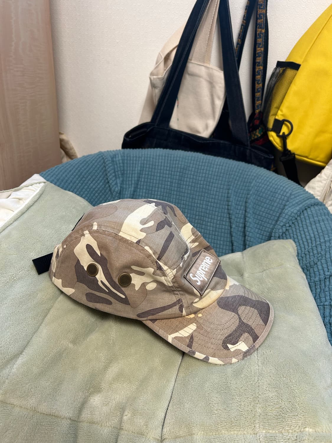슈프림 카모 캠프캡 상품이미지1