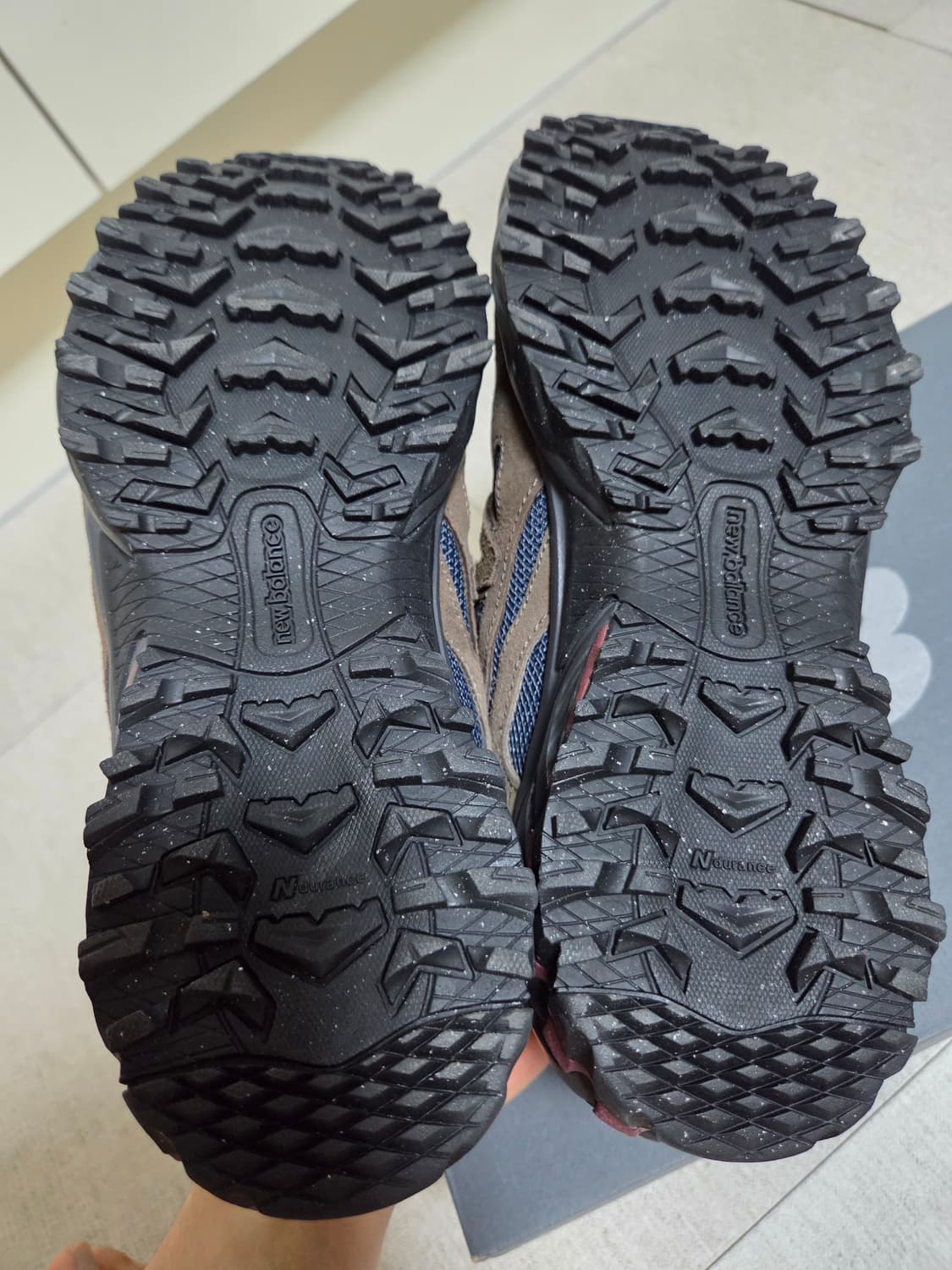 뉴발란스 ML610T 다크 머쉬룸  270 상품이미지2