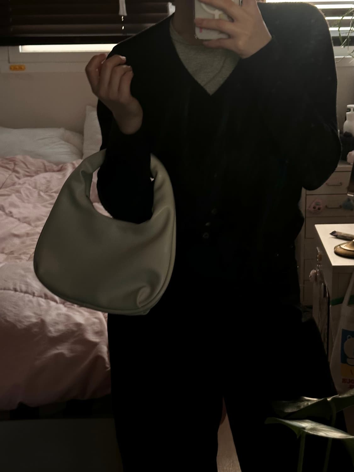 여밈 미니 플럼프백 화이트 상품이미지1