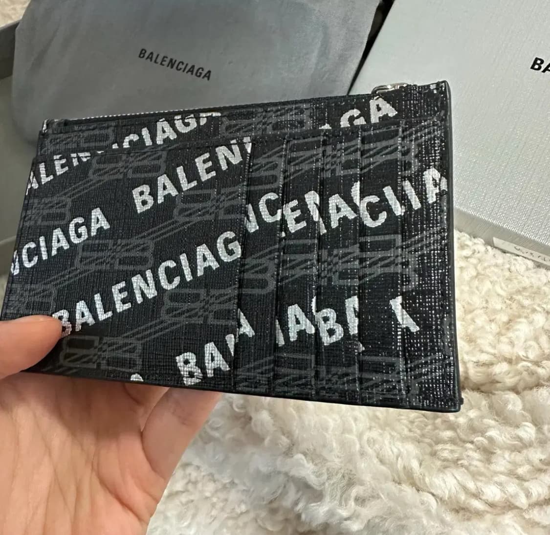 발렌시아가 카드지갑 롱 코인 카드홀더 상품이미지2