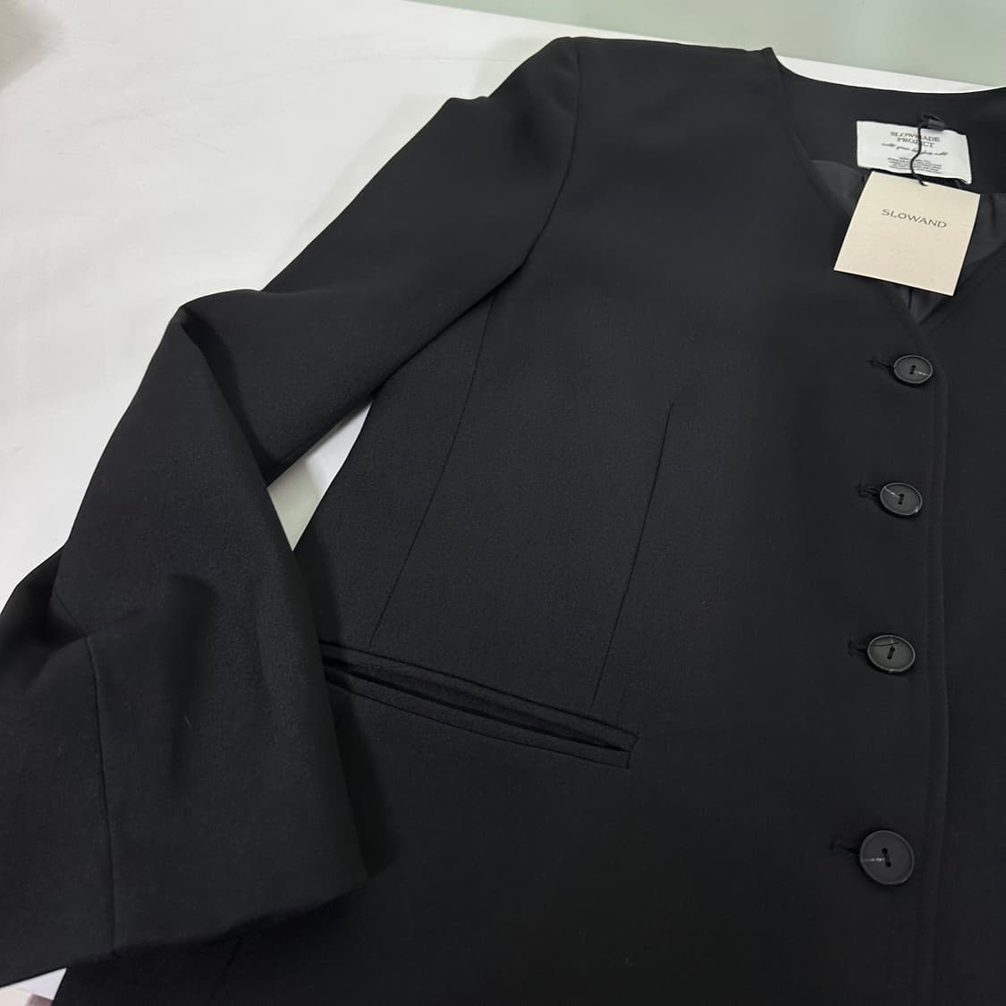 택달린새것 우먼M 슬로우앤드 블랙 싱글 논카라 블레이져 상품이미지1