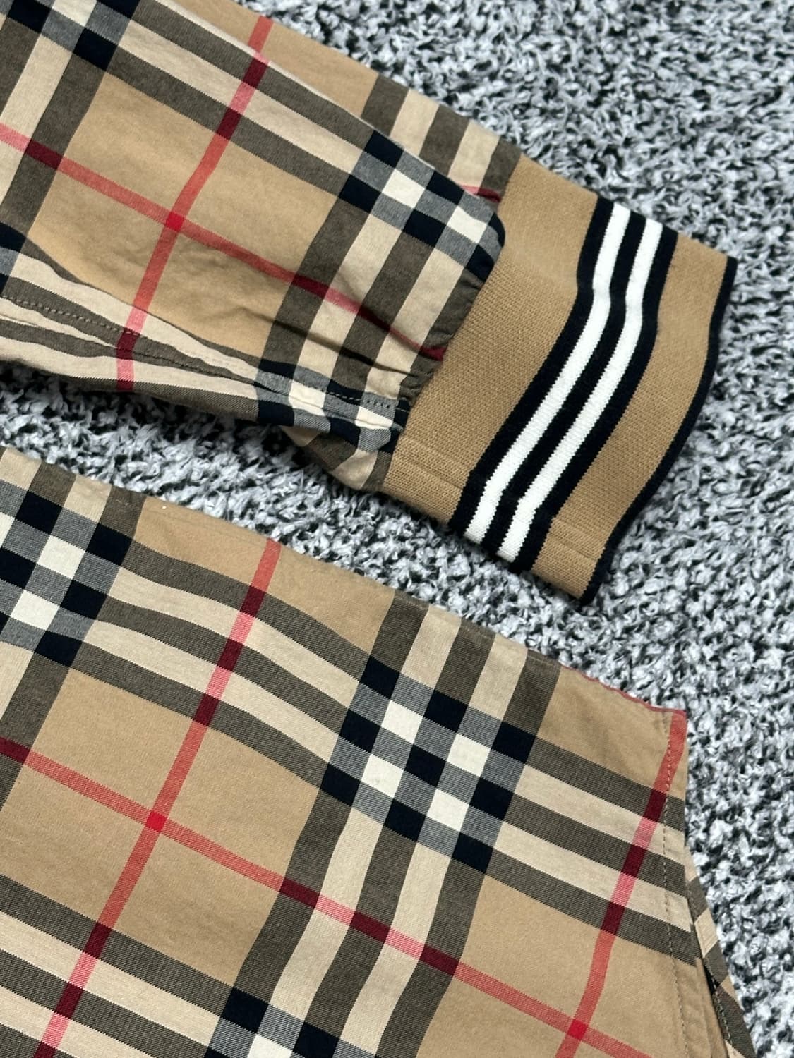 버버리 최신형 시그니처 패턴 셔츠 상품이미지6