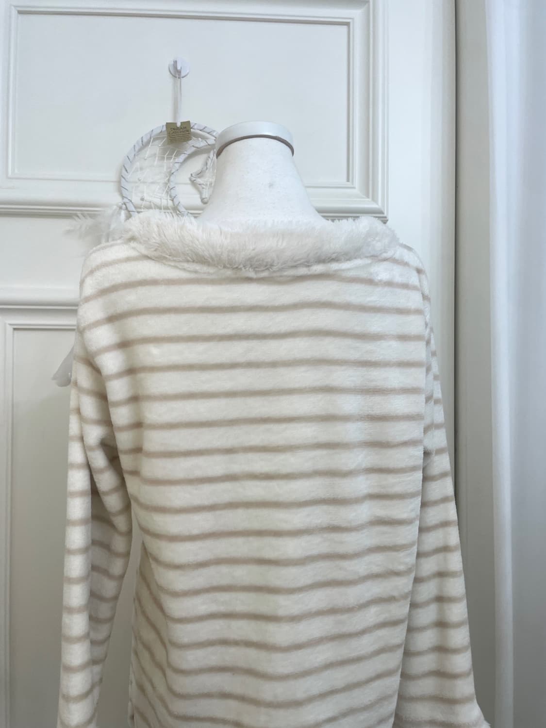ivory beige stripe fur point home wear 상품이미지4