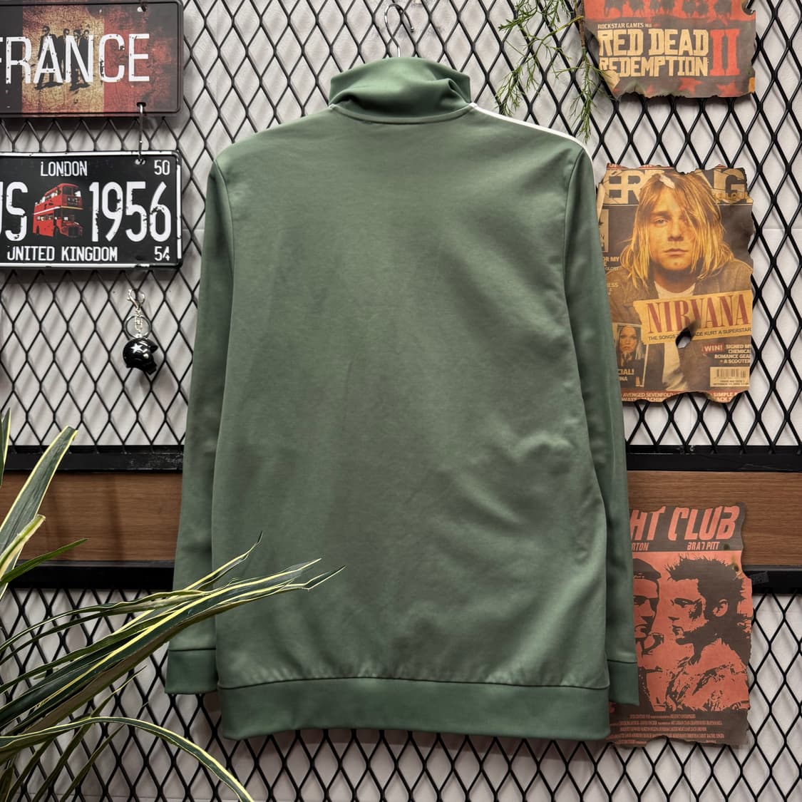 아디다스 오리지널 투웨이 트랙자켓 전면 로고 포인트 카키그린 상품이미지2