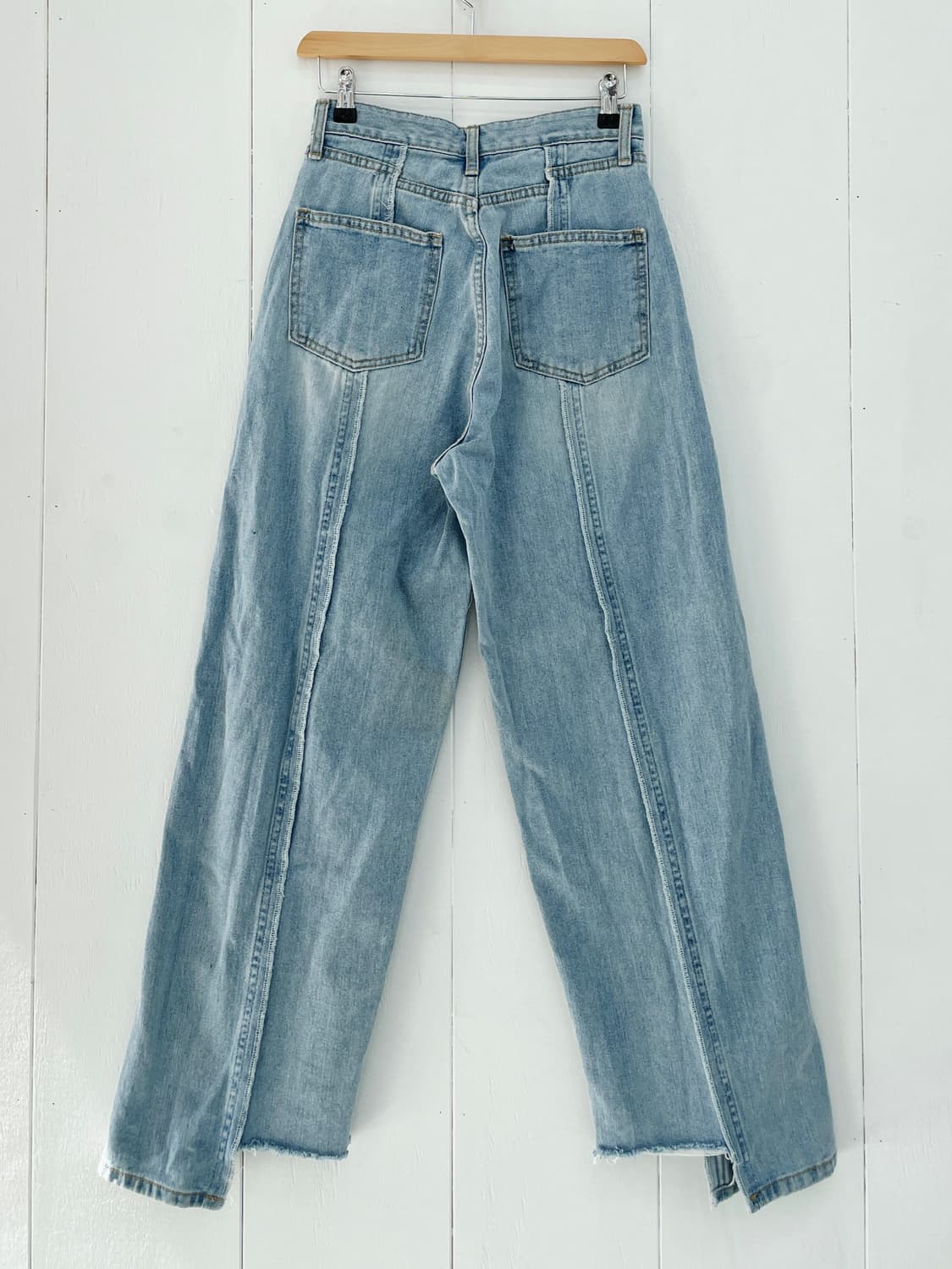 UGIPAL 서울 절개 라인 와이드 데님 팬츠 상품이미지3