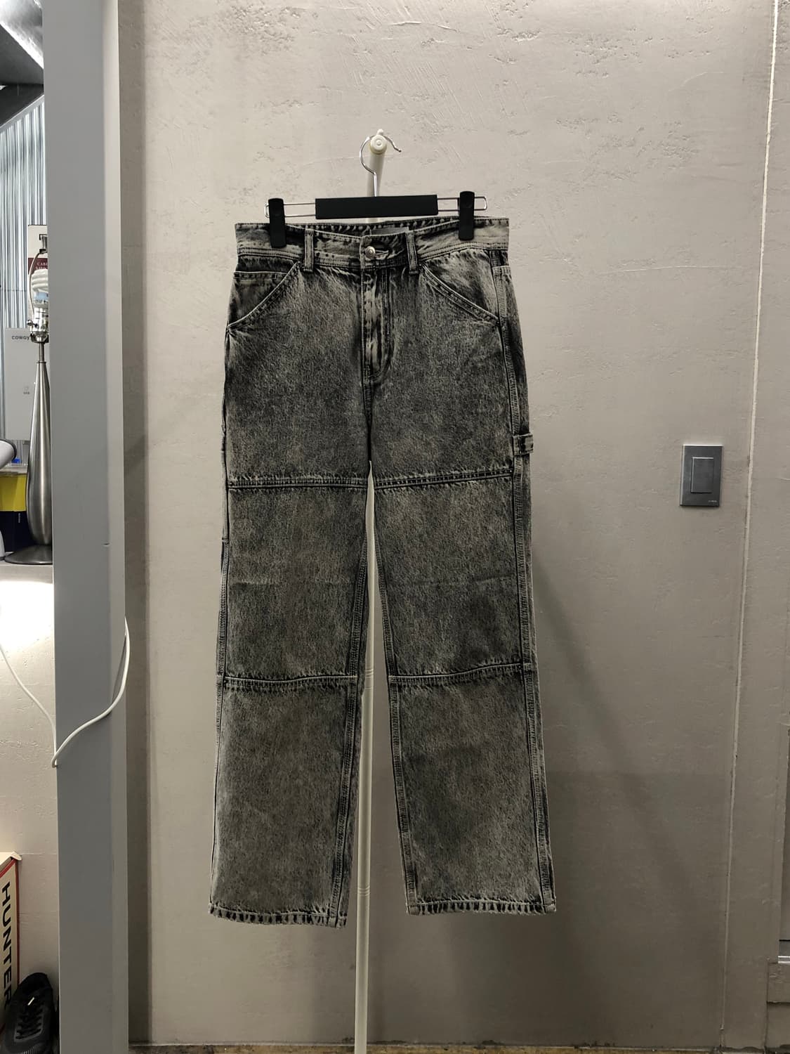 메종 미네드(Maison Mined) 블랙 워싱 데님 작업 바지 상품이미지2