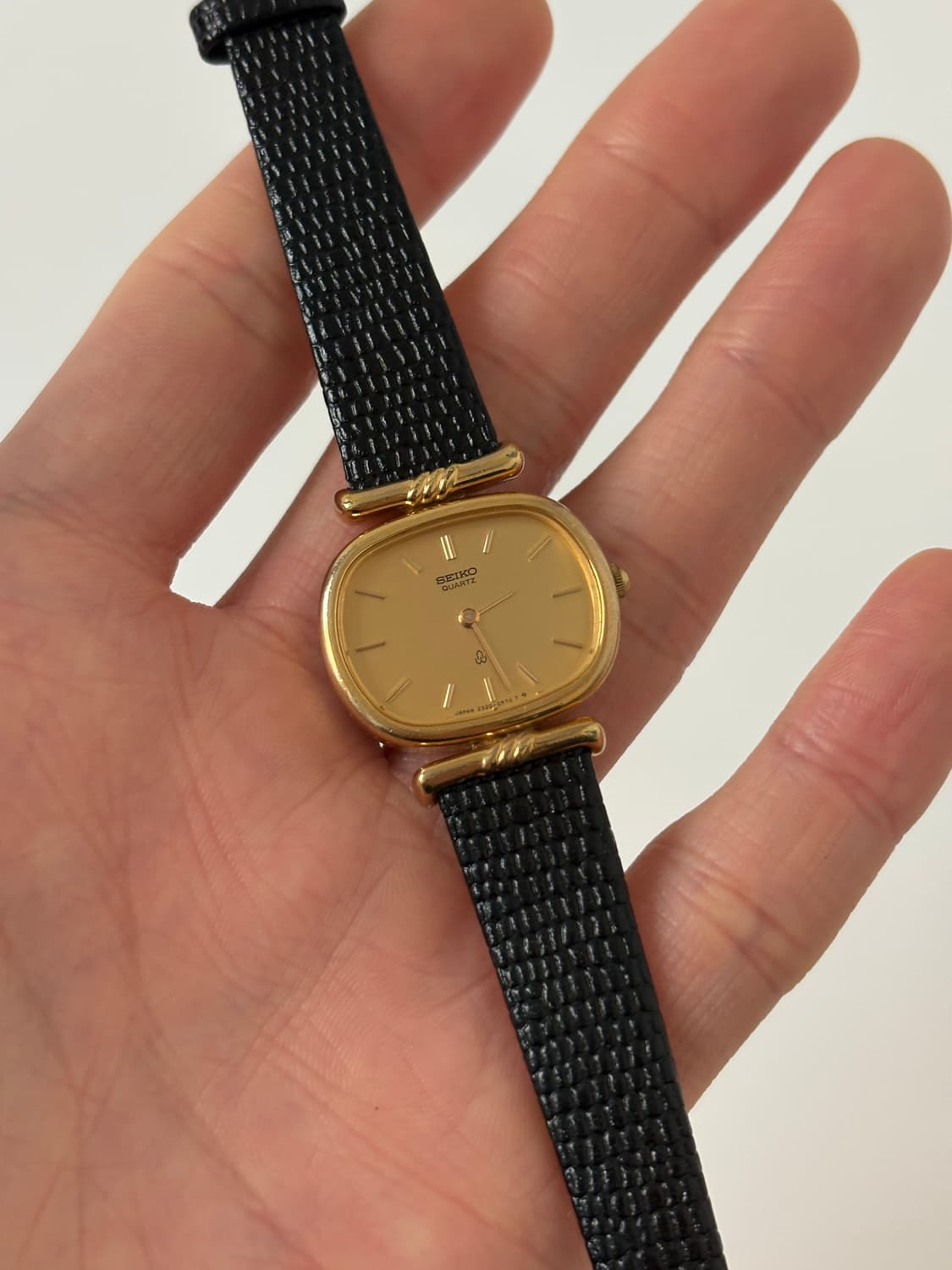 1980s Gold Oval Ladies Quartz 상품이미지1