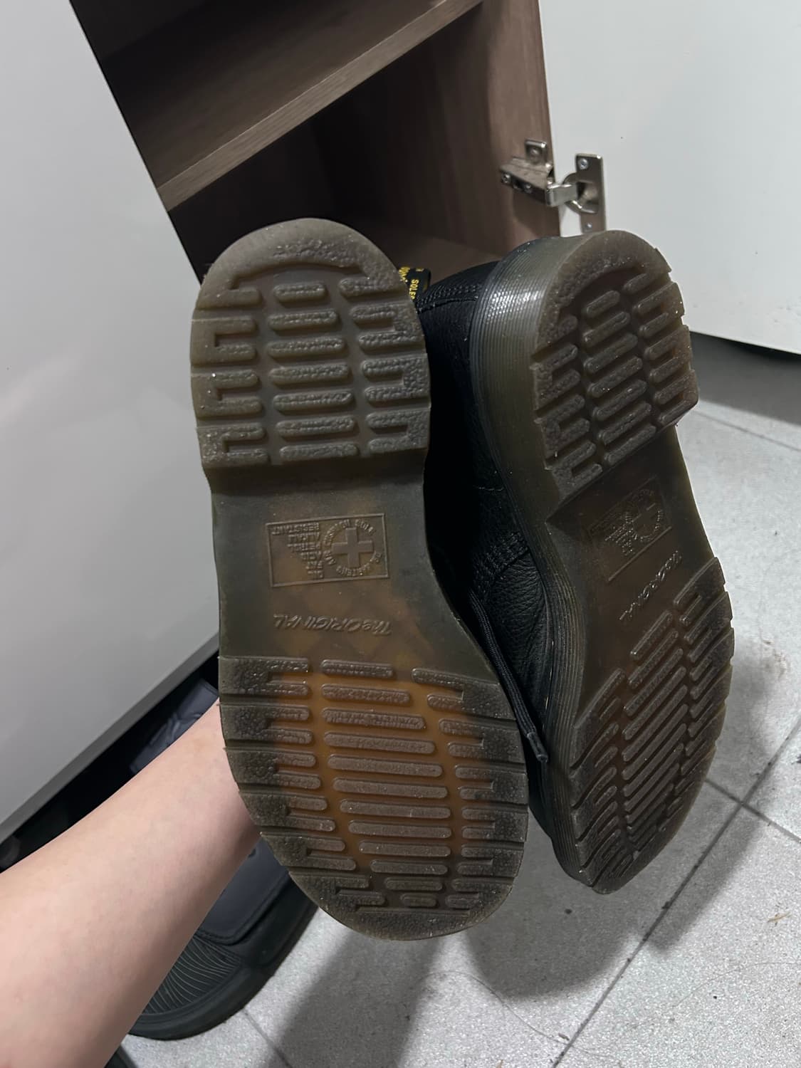 닥터마틴 1460 8홀 앰버서더 250 상품이미지3