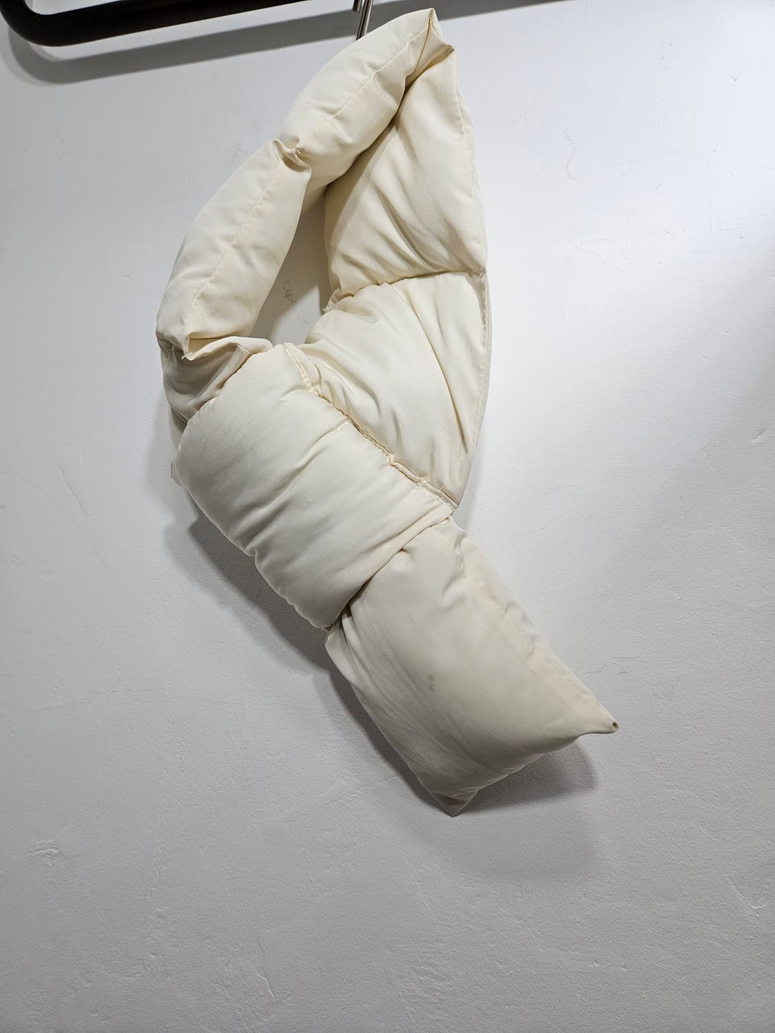 아이보리색 숏패딩 머플러 상품이미지2