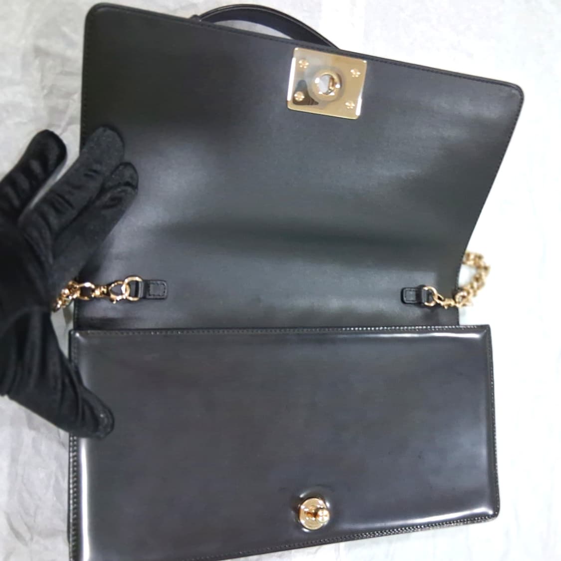 샤넬 보이백 라지 블랙 페이턴트 금장 22번대 정품감정서 상품이미지8