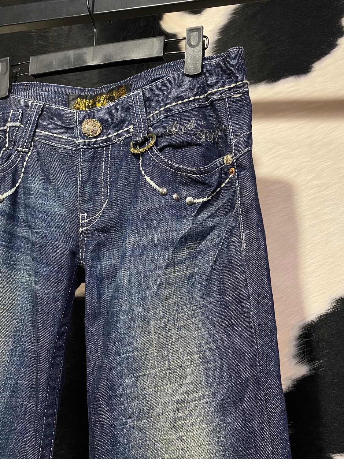 Redpepper 신치백 디테일 워싱 부츠컷 데님 상품이미지5