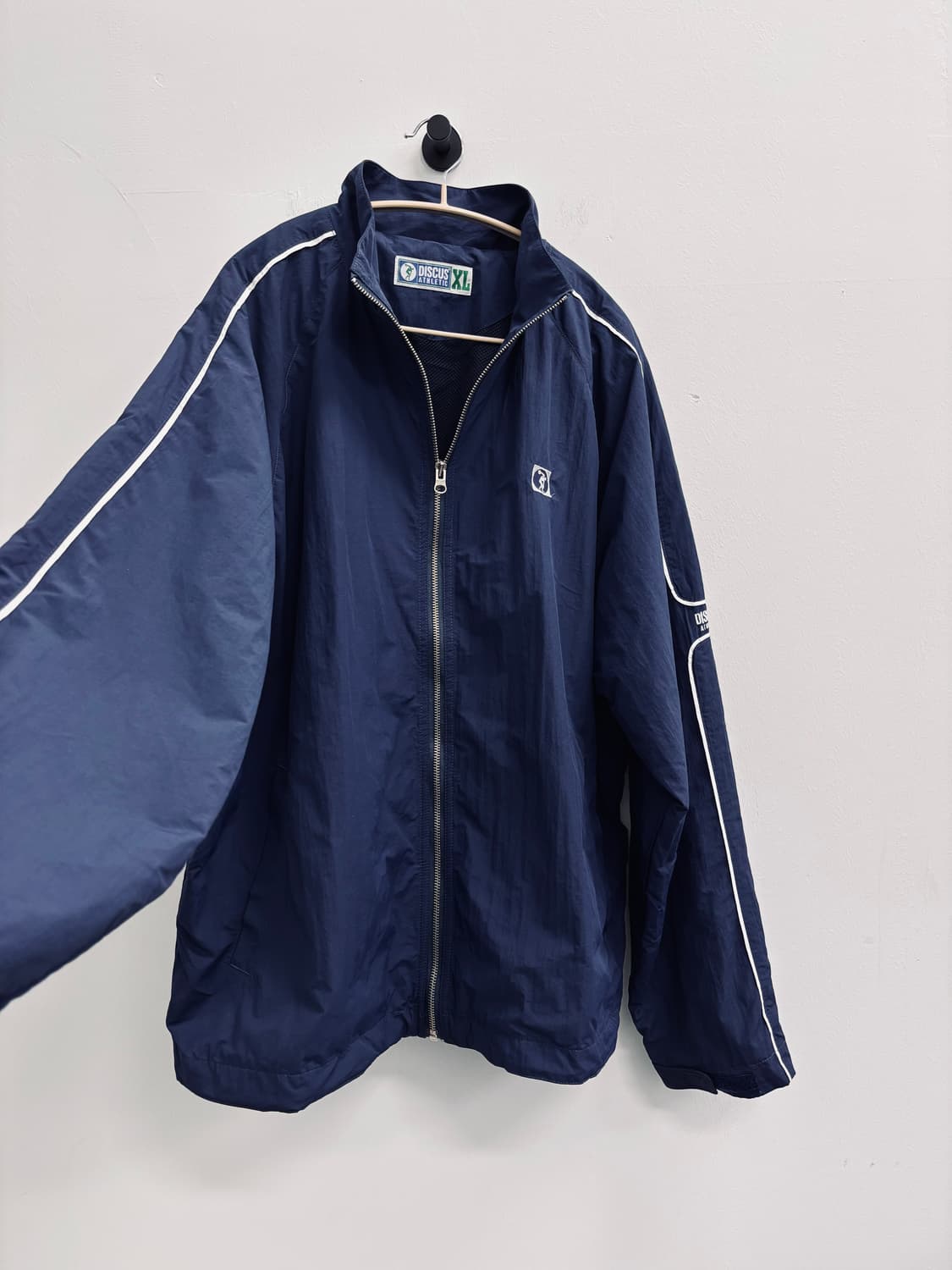 디스커스 애슬레틱 Discus Athletic 파이핑 트랙 웜업 자켓 상품이미지2