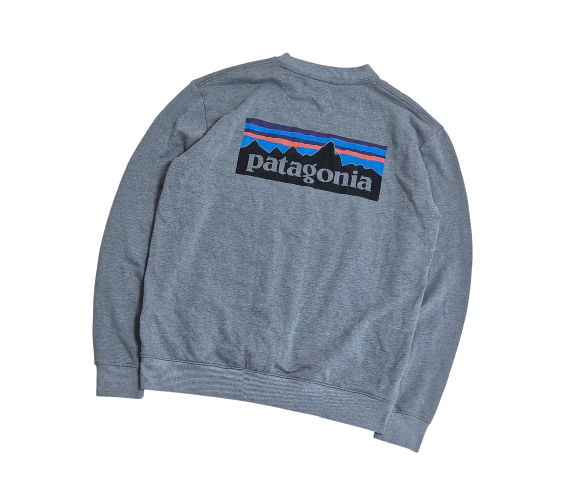 파타고니아 빅로고 맨투맨 상품이미지1