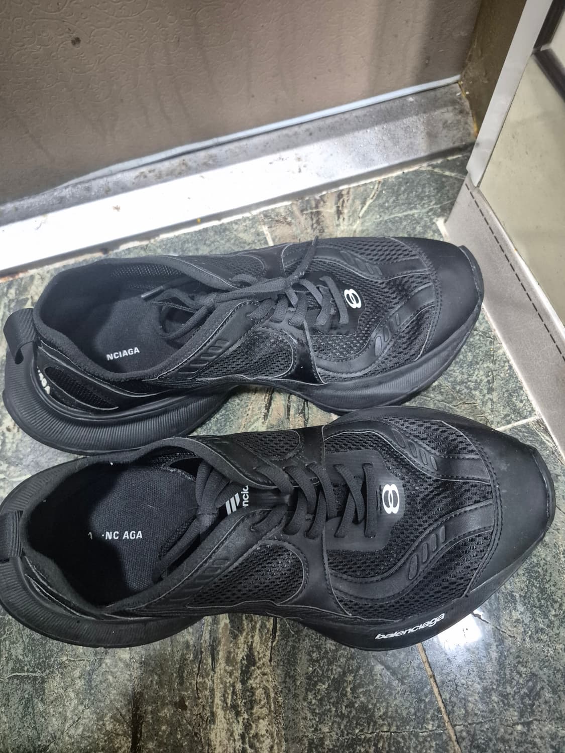 발렌시아가 서킷 42사이즈(270) 상품이미지4