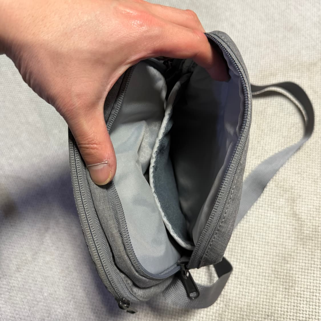 노스페이스 미니 크로스백 상품이미지3