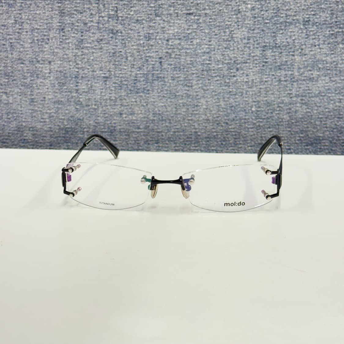 긱시크 블랙 사각 티타늄 무테 안경 상품이미지2