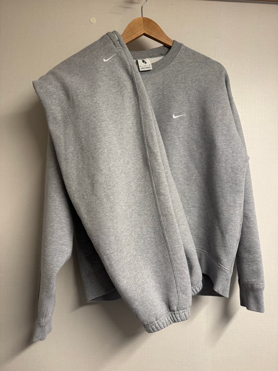 나이키NRG 솔로스우시 그레이 맨투맨/팬츠 셋업 XL+S 상품이미지1