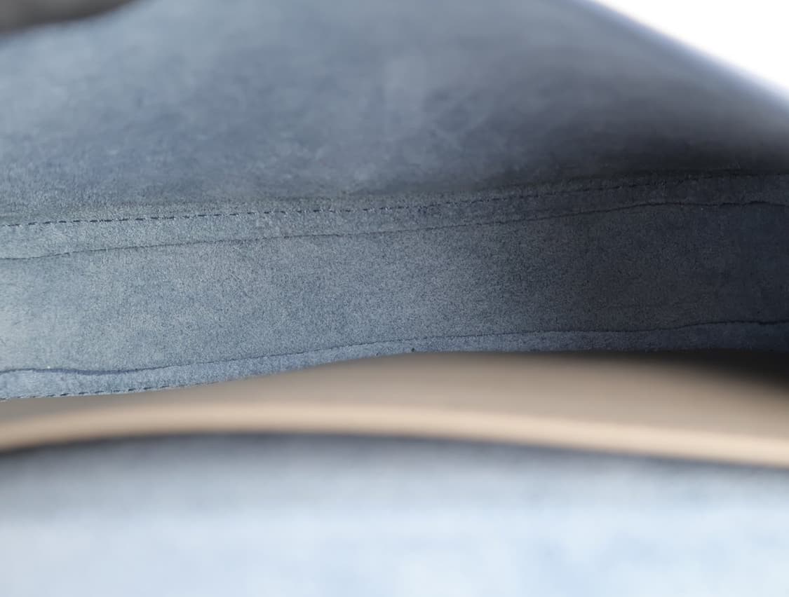 셀린느 송아지 가죽 스트랩 클러치백 크로스백 스카이블루 상품이미지9