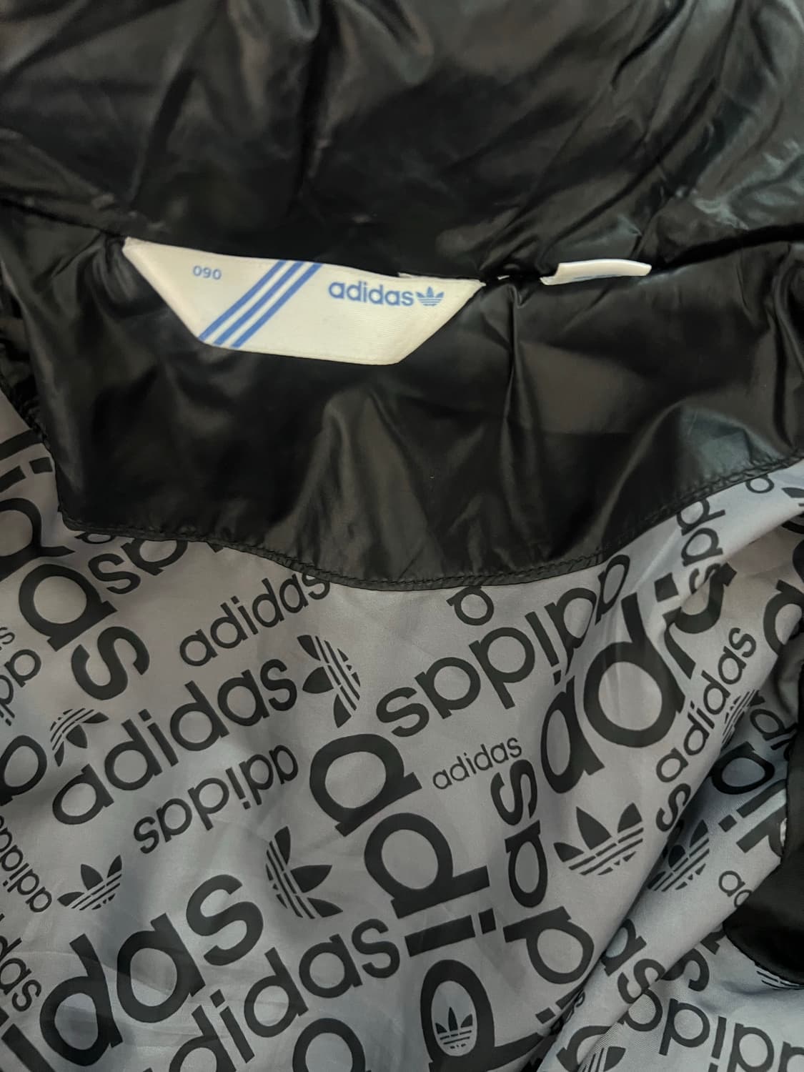 아디다스 패딩 상품이미지3
