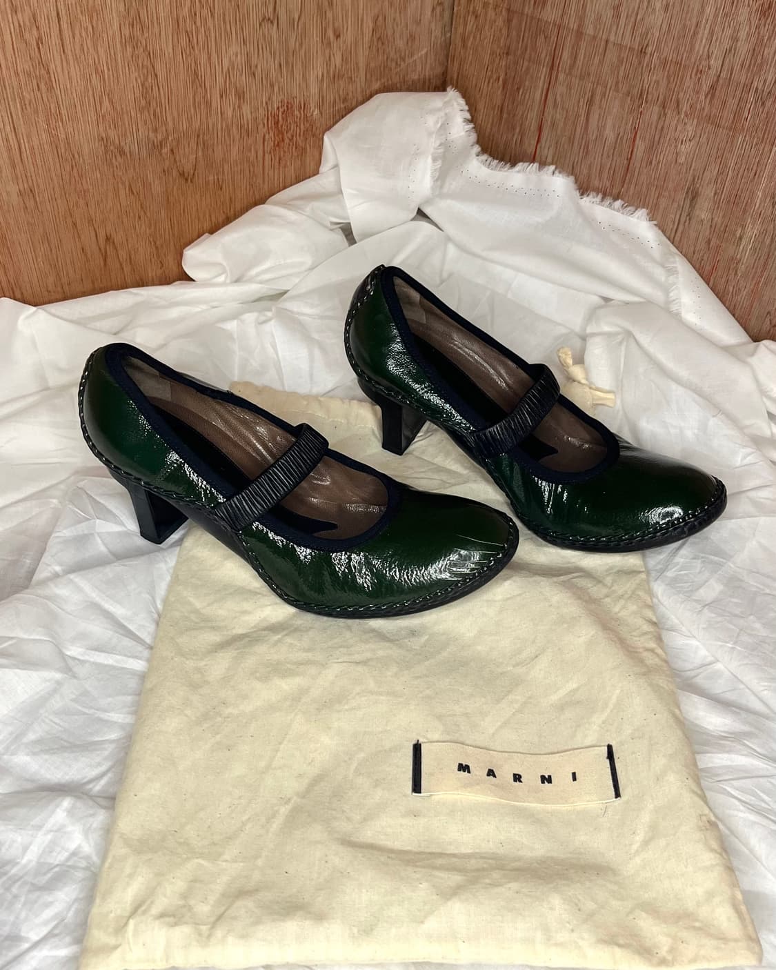 마르니 그린 페이턴트 메리제인 미드힐 펌프스 상품이미지2